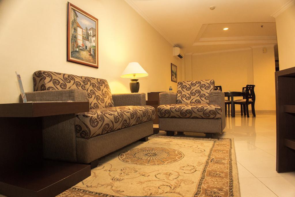 Travellers Suites Serviced Apartments Medan Ngoại thất bức ảnh