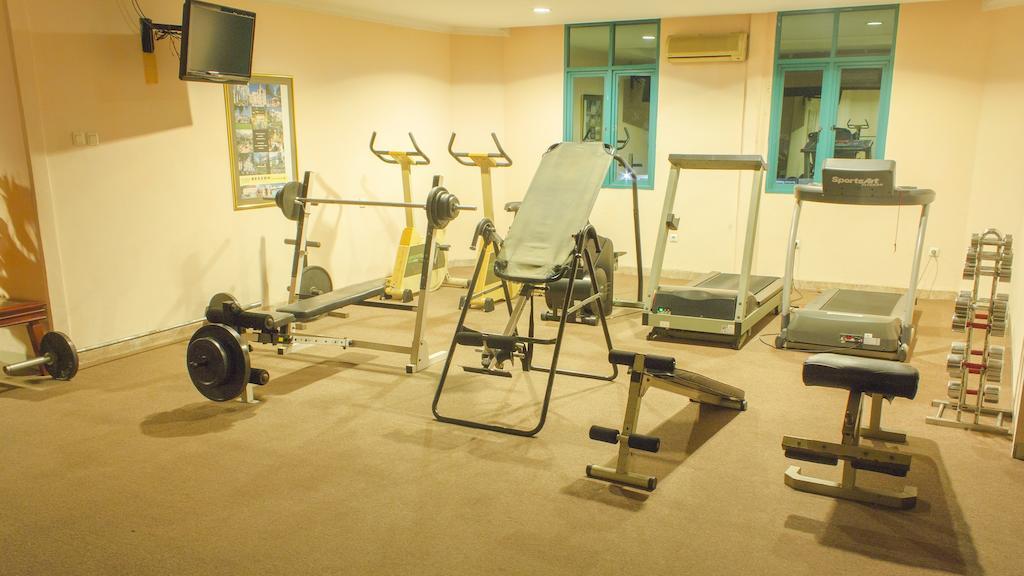 Travellers Suites Serviced Apartments Medan Ngoại thất bức ảnh