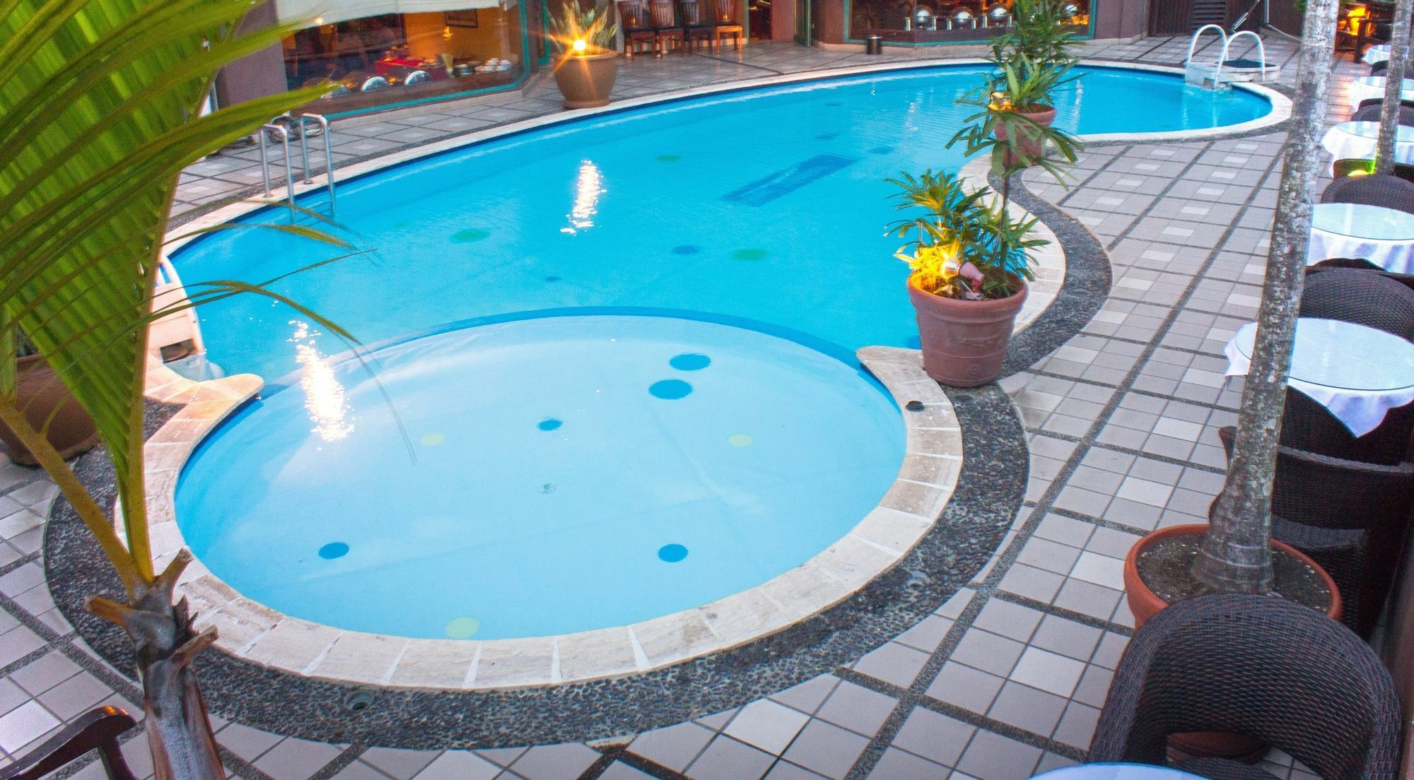 Travellers Suites Serviced Apartments Medan Ngoại thất bức ảnh
